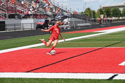 Lady Cards Soccer capitalizes on team chemistry