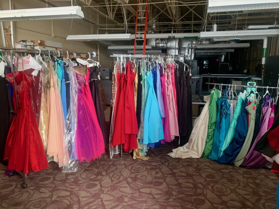 Cinderellas+Closet+has+dozens+of+dresses+available+to+students+who+need+them+for+prom.