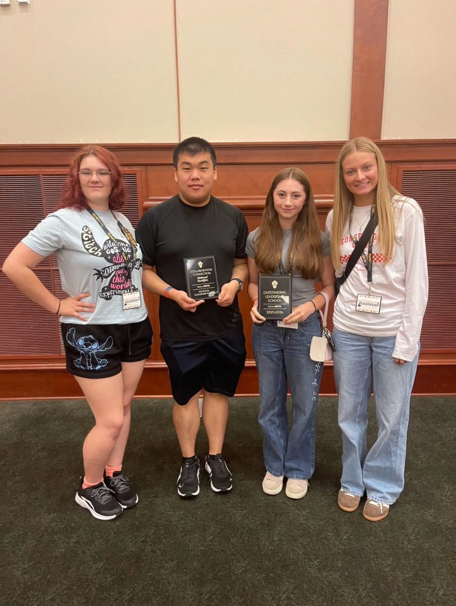 Beta Club officers on the road to leadership