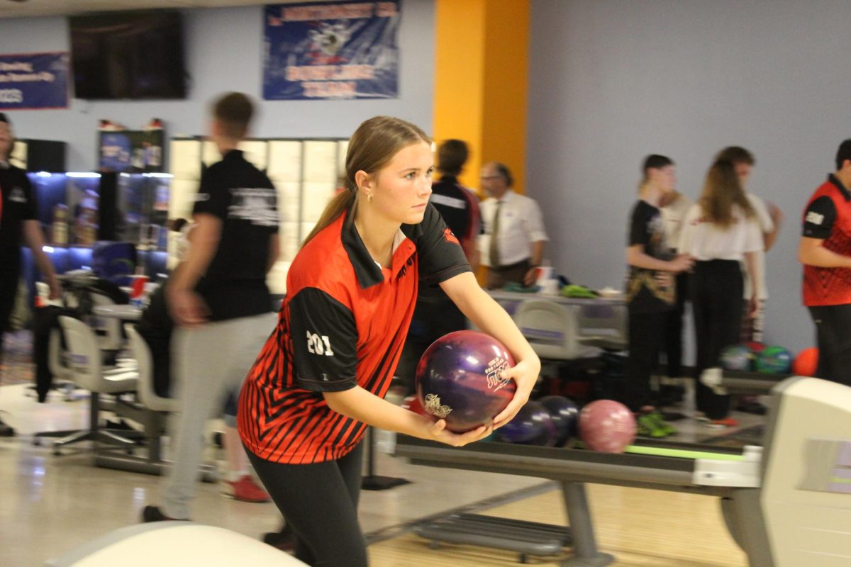 GRC’s Bowling breaks the barrier
